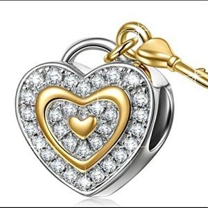 Love you forever charm, Ninaqueen